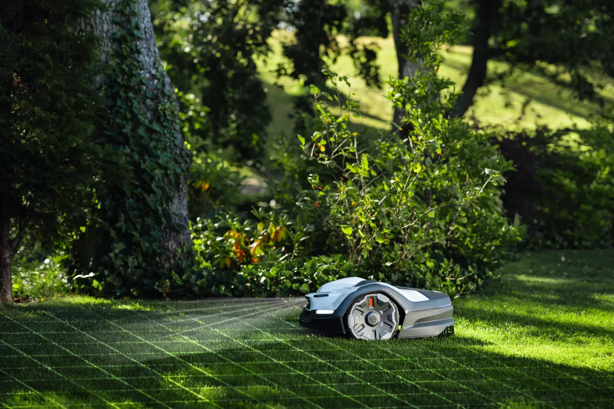 Husqvarna Automower® 410VE NERA – AI Vision & EPOS/RTK robotplæneklipper (1.500 m²) - Billede 8