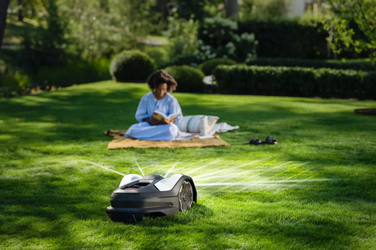 Husqvarna Automower® 410VE NERA – AI Vision & EPOS/RTK robotplæneklipper (1.500 m²) - Billede 9