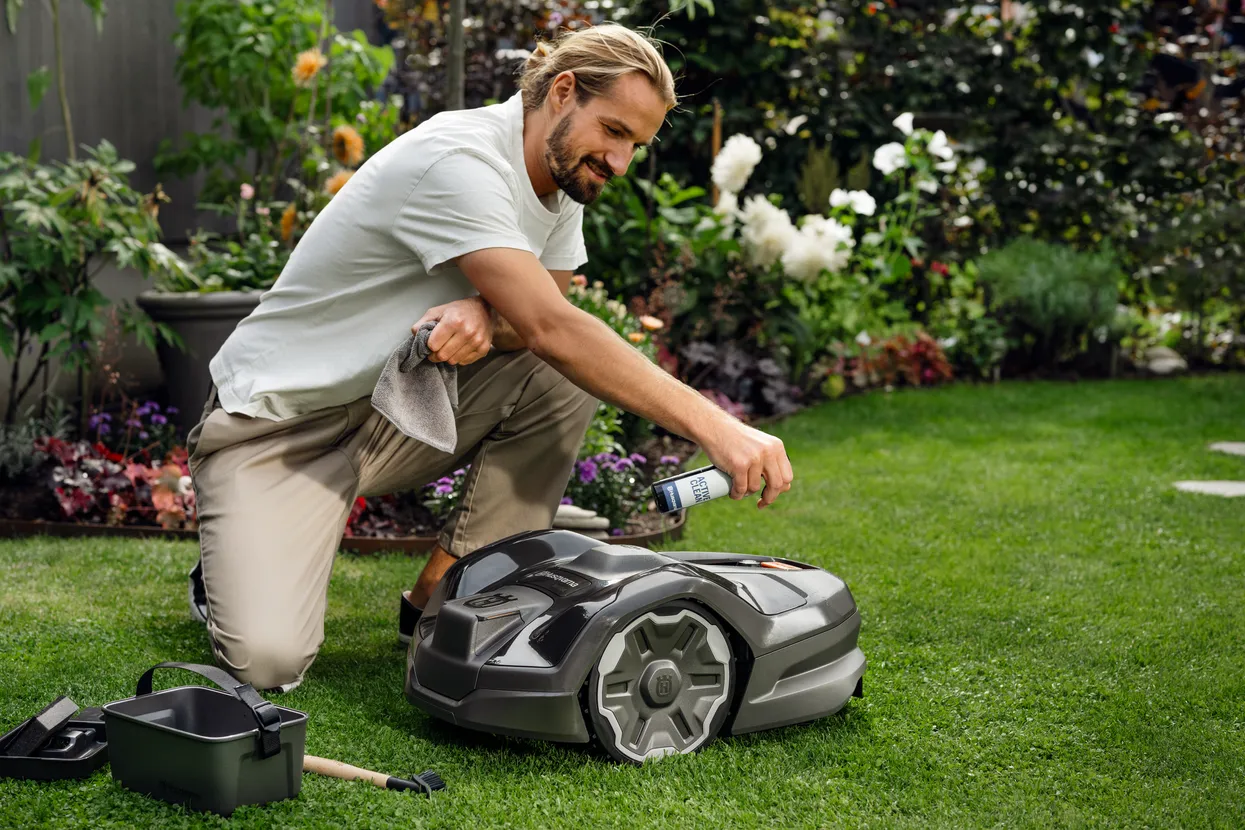 Husqvarna Automower® vedligeholdelses- og rengøringskit - Billede 4